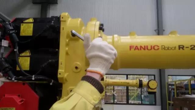 R-2000iB機器人3年保養(yǎng)-9