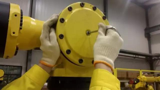R-2000iB機器人3年保養(yǎng)-10